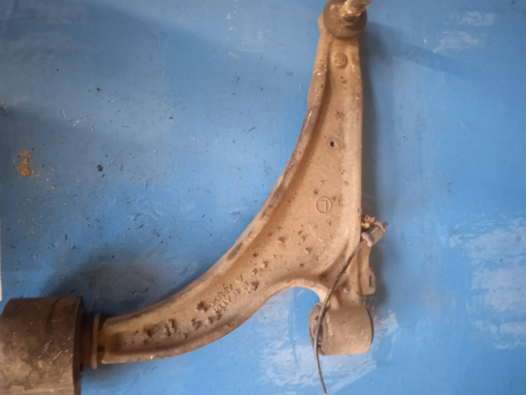 Braccio oscillante sosp. ant. sx.